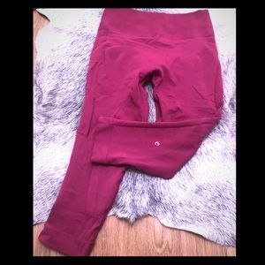 SOLD!!! Lululemon cropped pants